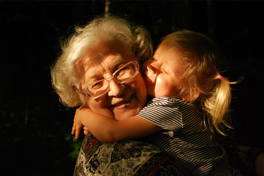 kogda ryadom net svoej — babushka naprokat