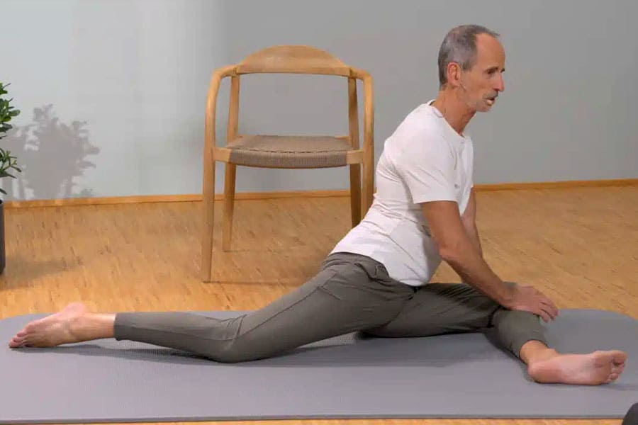 hip pain gluteal stretch 3