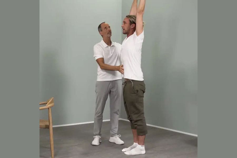 shoulder exercise straight extension 3